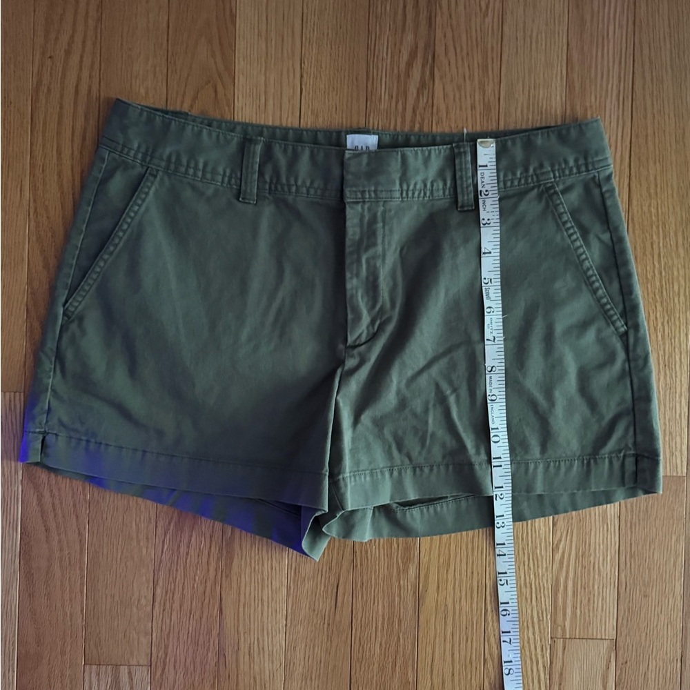 GAP City Shorts 2 pair size 10  97% cotton 3% spandex, olive and light turquoise - Picture 4 of 7